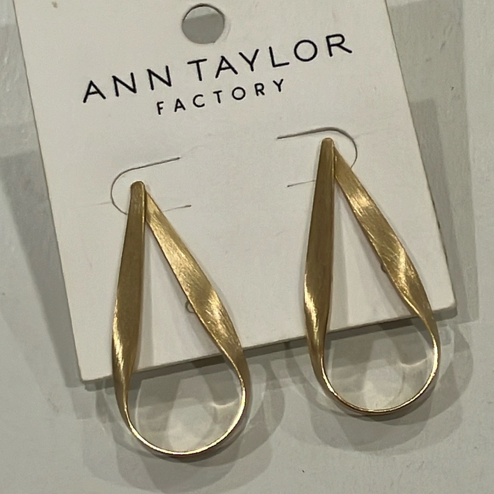 Gold Raindrop Shape Earrings